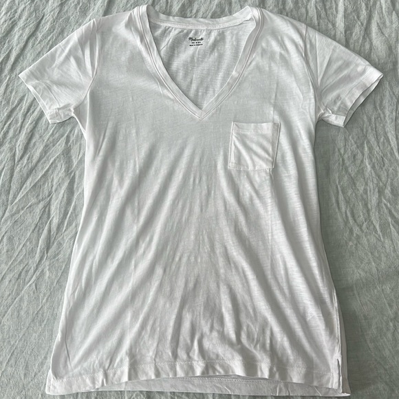 MADEWELL White VNECK TEE SIZE XXS like new - Picture 2 of 5